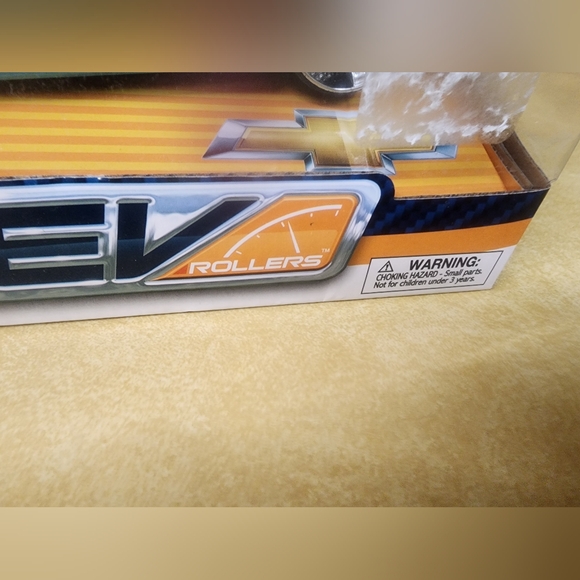 REV ROLLERS 2012 Chevy COPO Camaro Blue Variant Friction Powered Vehicle NIB - Picture 4 of 4